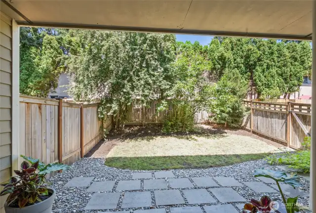 Private Backyard-It's All Yours!