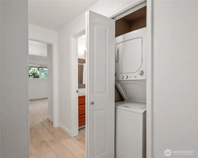 Laundry Area-Washer & Dryer Stay!