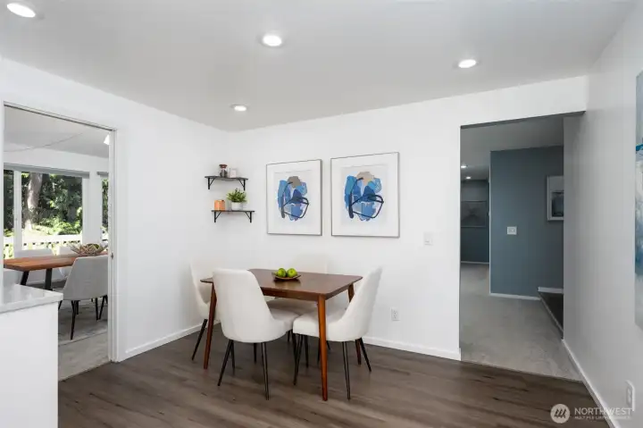 Eat-in kitchen