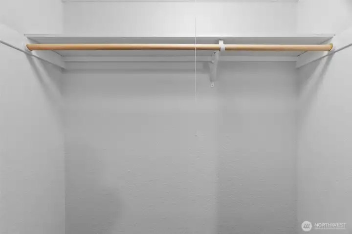 Walk in closet bed 1