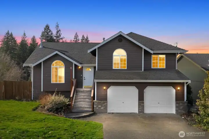 Tri-level home in the Tuscany neighborhood.