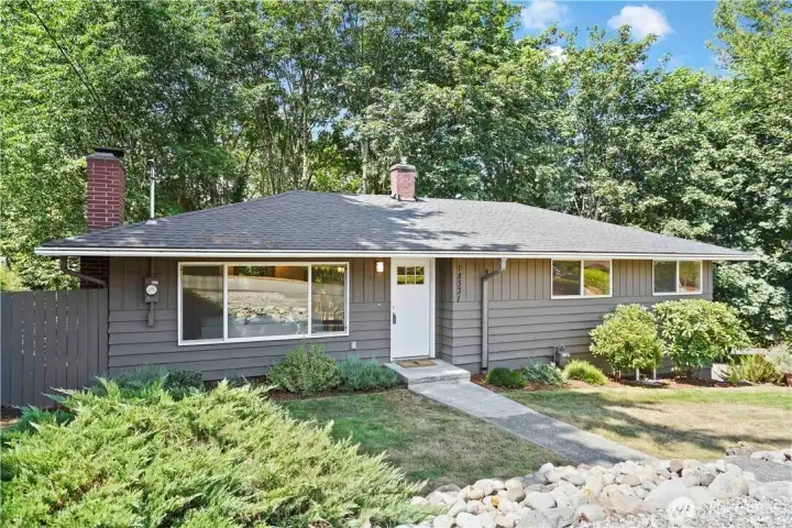 Move in ready and waiting for you to make it yours Move in ready and waiting for you to make it yours