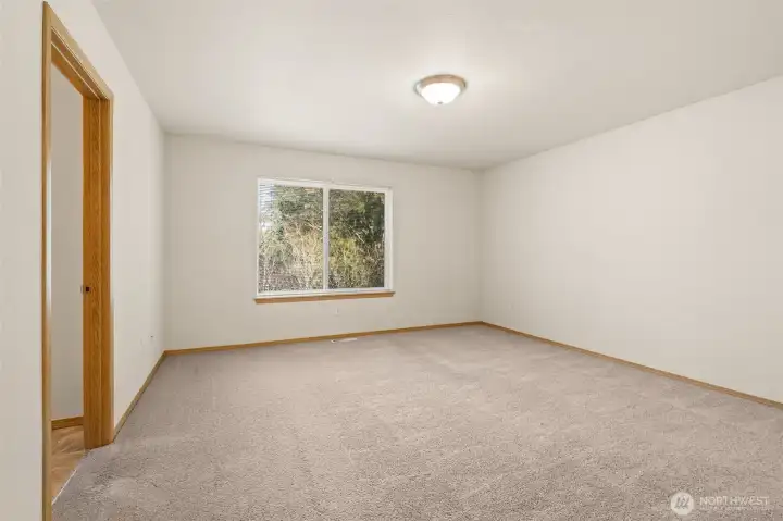 Large primary bedroom