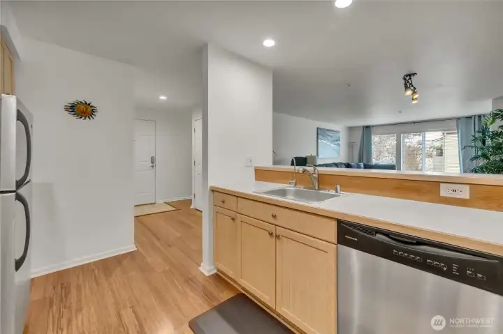 Ideal for cooking and conversation.