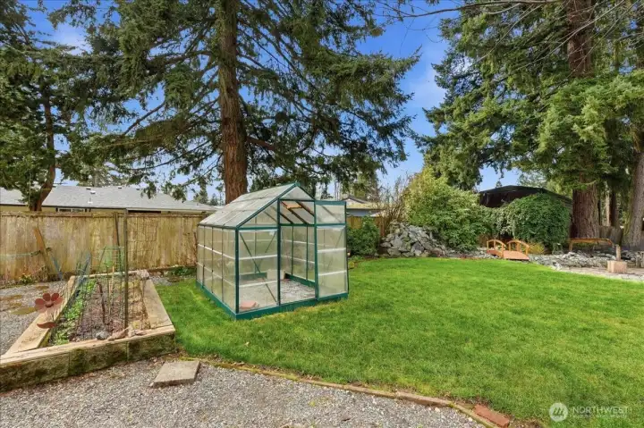 Green House for your green thumb persons.