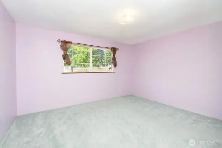 Virtually de-staged