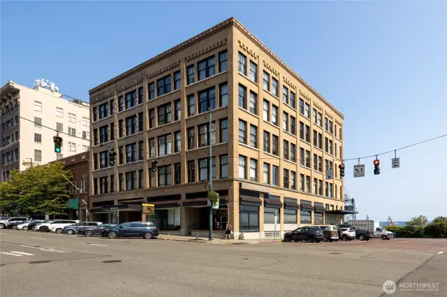 Historic Cliff St Loft Building