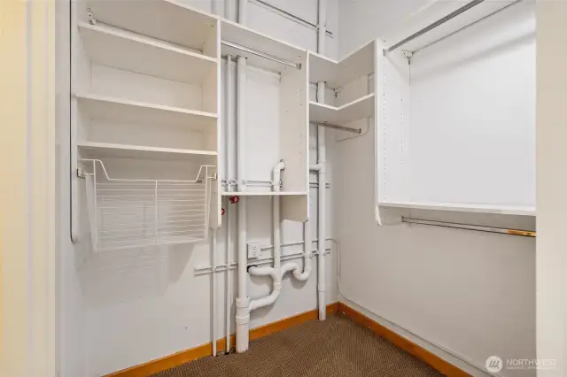 Open area for washer/dryer hook up, storage or closet
