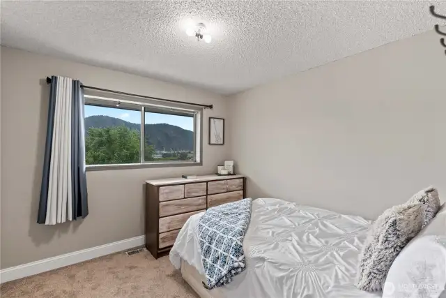 Additional secondary bedroom