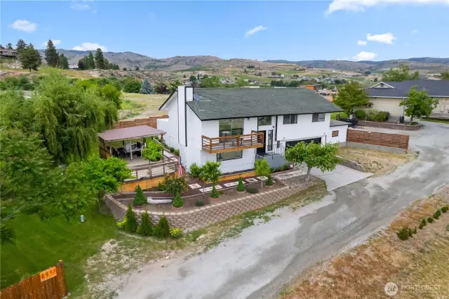 Situated perfectly for views of Lake Chelan