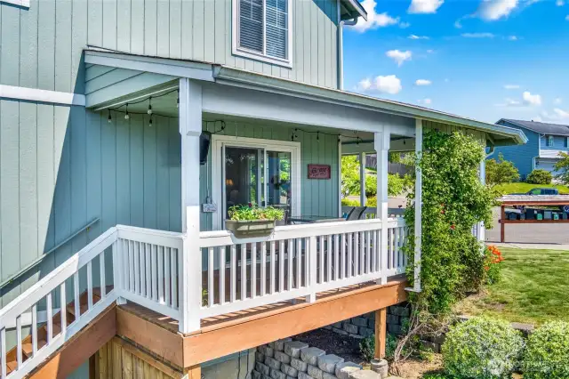 Side porch with stair access to the back yard!