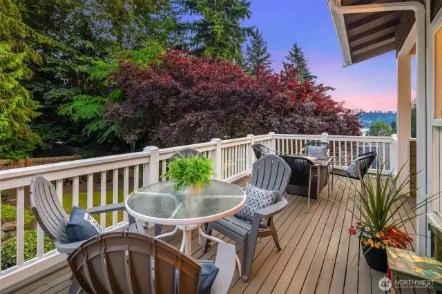 Wrap around deck with views of Lake Washington--perfect for entertaining.
