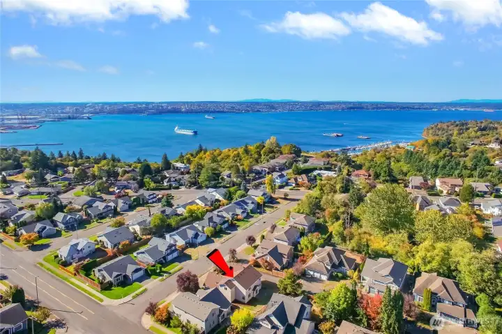 Peek a boo city view.