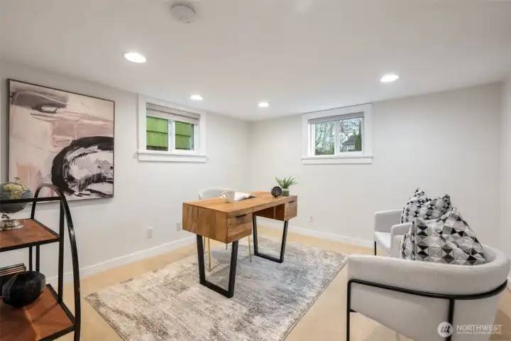 Lower level office/den or 3rd bedroom