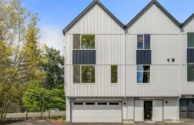 2 car garage with outlet for EV charging