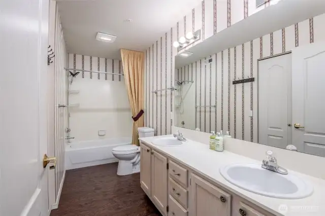 Large double sink primary bathroom