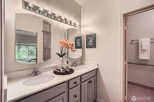 Walk in closet