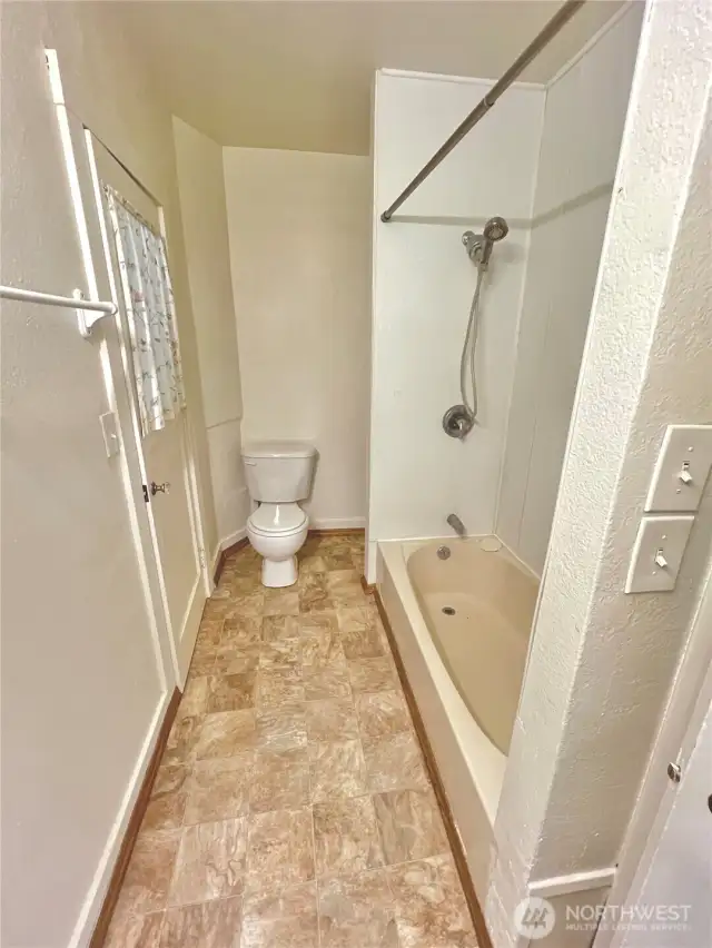 Full Bathroom - Upstairs