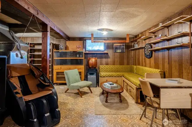 The basement has a finished area that can be used as a bonus rom to play and entertain.
