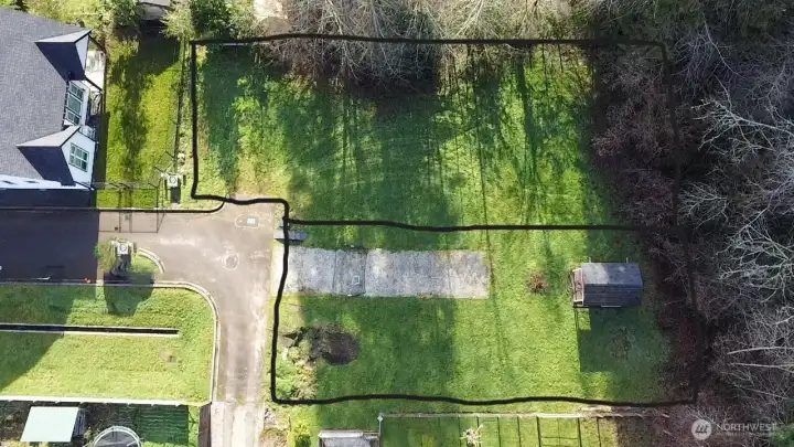 Lot lines are approximate, 1709 on right