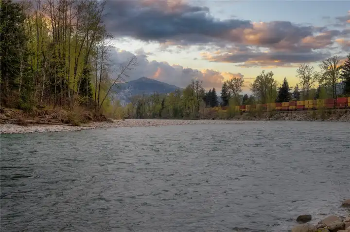 The Skykomish River flows outside your doorstep, offering unmatched access while remaining outside the floodplain.
