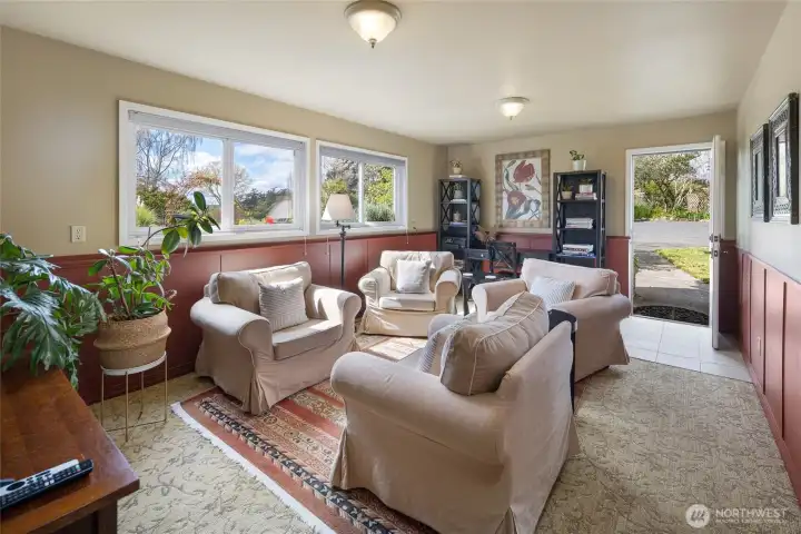 Inn first story lounge/reading room