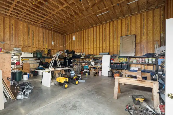 Double height 1200 square foot workshop/ accessory space