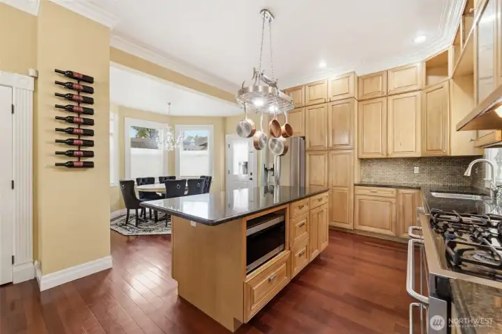 Breakfast bar