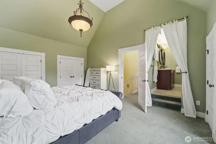 Primary bedroom with en-suite bathroom