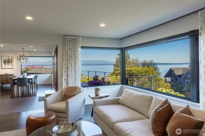 Puget Sound and Olympic views from entire common area! Puget Sound and Olympic views from entire common area!