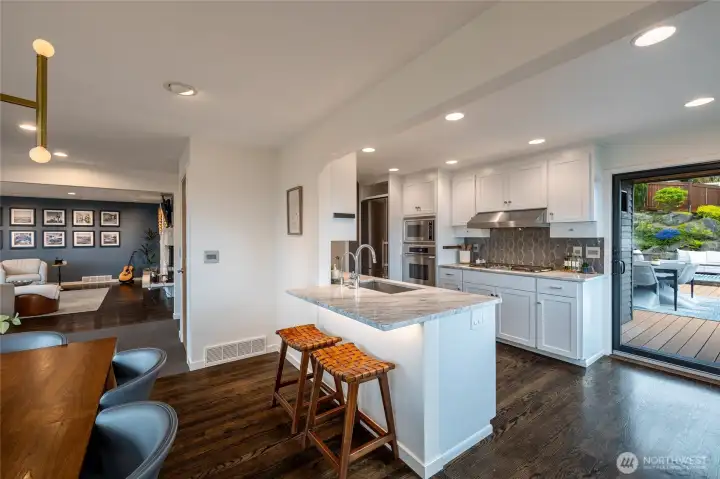 360 degree floor plan. 360 degree floor plan.