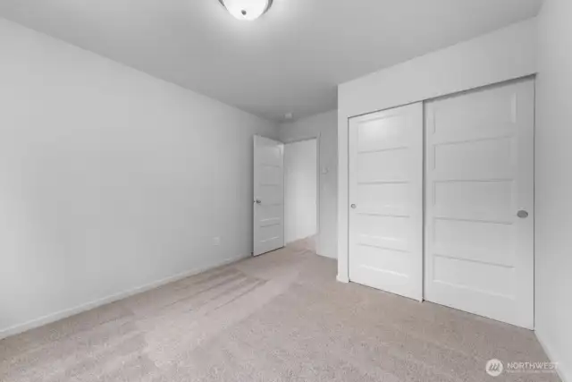 Photographs are for illustrative purposes only. Features, finishes, interior/exterior colors, landscaping and floorplan shown may vary from actual homes built.