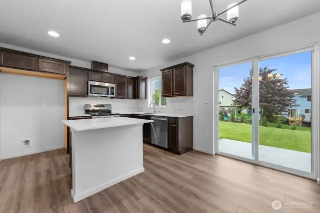 Photographs are for illustrative purposes only. Features, finishes, interior/exterior colors, landscaping and floorplan shown may vary from actual homes built.