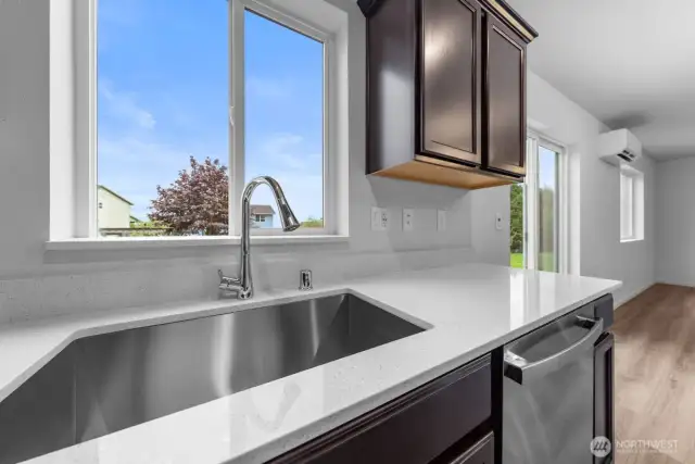 Photographs are for illustrative purposes only. Features, finishes, interior/exterior colors, landscaping and floorplan shown may vary from actual homes built.