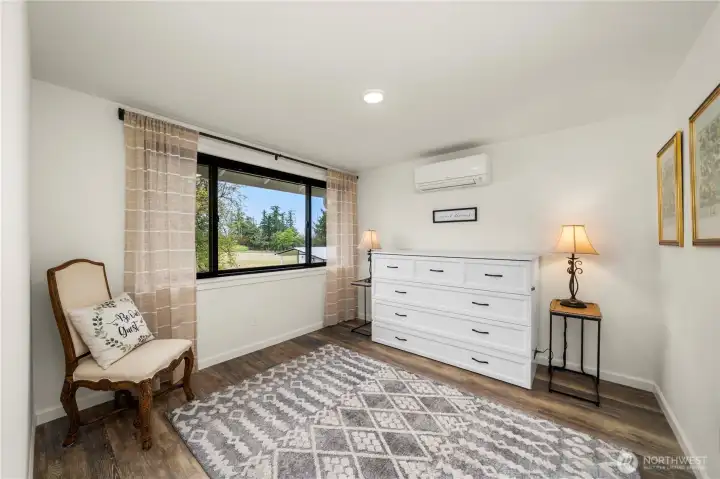 Bedroom 2 w/ beautiful views of Rainier