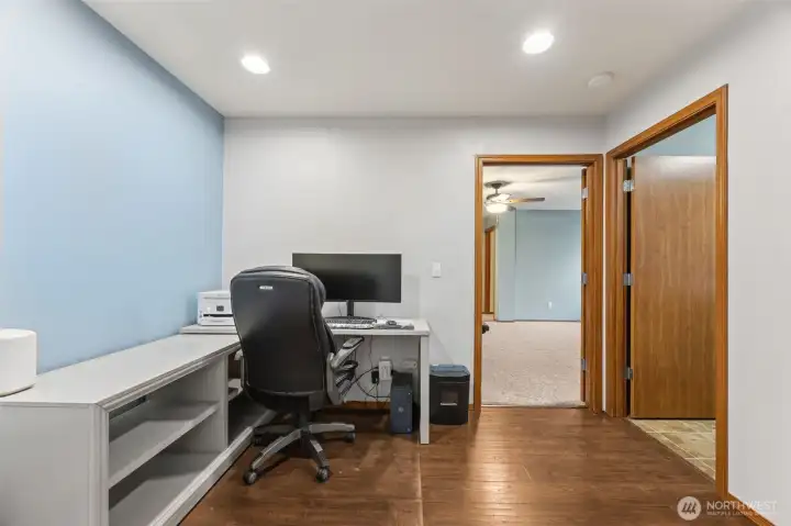 hall space can be used as an office!