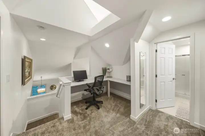 The office counter is easily removable, freeing you to transform this versatile nook into whatever your heart desires—perhaps a cozy reading retreat with a plush armchair and floor-to-ceiling bookshelves, a vibrant art studio bathed in natural light, or a serene yoga corner with soft mats and tranquil views? What would you dream up for this space?