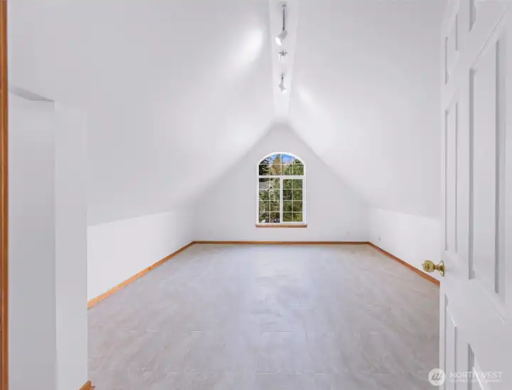 Bedroom #5 could also serve as artist's studio, yoga retreat or work-out room - many options!