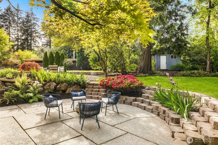 Just minutes from Lake Boren, top-rated schools, Bellevue, Seattle, and Sea-Tac Airport, this exceptional Newcastle home offers the perfect blend of privacy, convenience, and Pacific Northwest living!