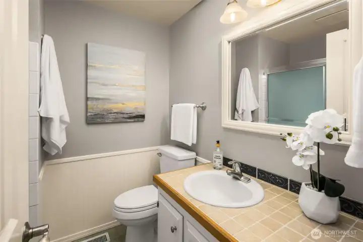 Full Guest Bath