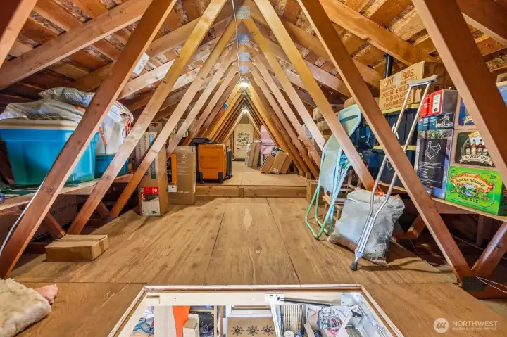Huge attic storage area above the garage Huge attic storage area above the garage