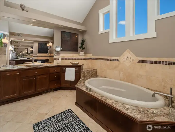 Soaking tub