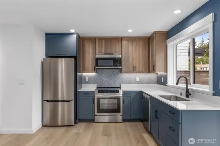 Sleek designer finishes and stainless appliances