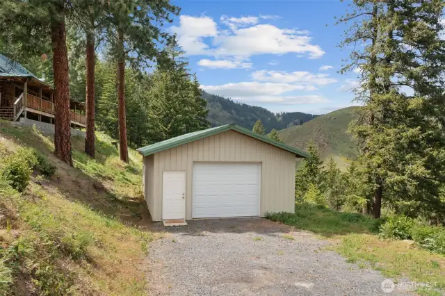 Detached Garage Shop