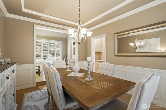 Dining with coffered ceiling
