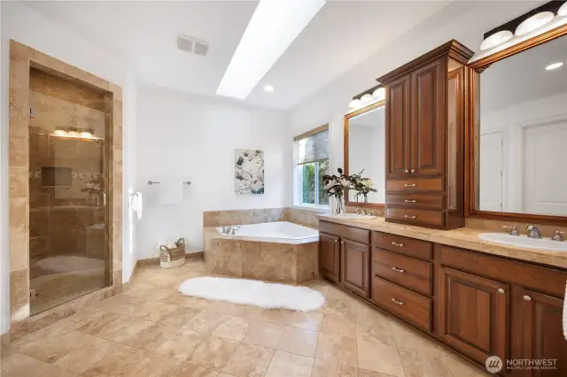Spa-like 5-piece master bath