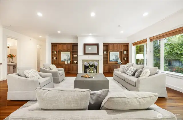 Grand living room