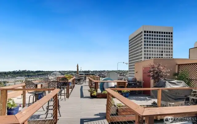 Roof top deck