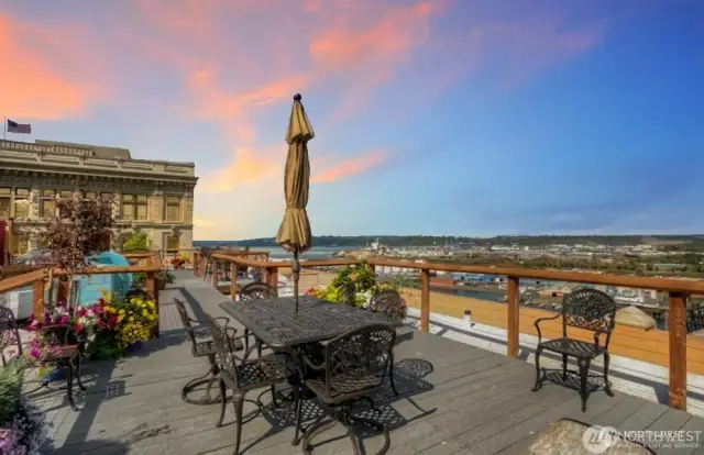 Rooftop deck