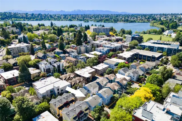 Just two blocks to Green Lake